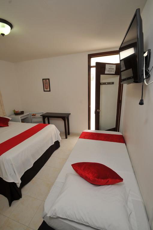 Hotel San Julian Buga Exteriör bild